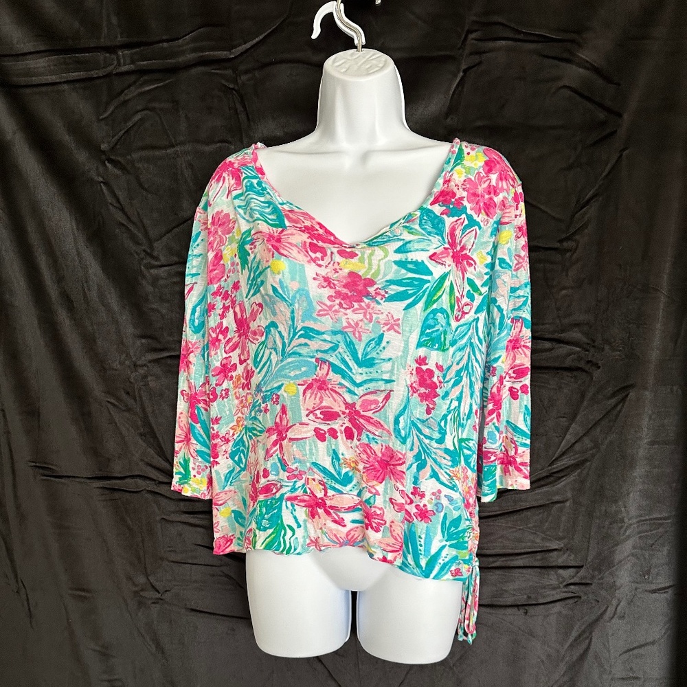 Casey Key colorful tropical print , 3/4 sleeve print top, size L